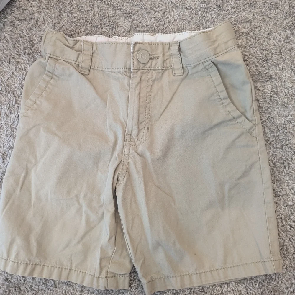 Cat & Jack Tan Flat Front Shorts with Cotton Twill Fabric